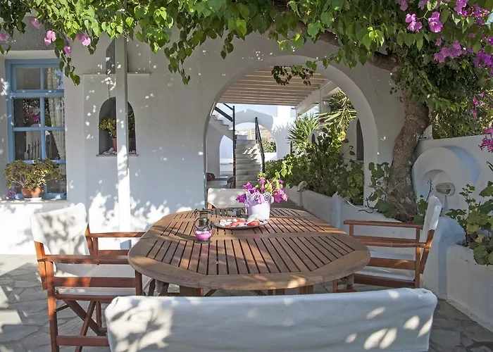 Barbaras Aparthotel Nausa